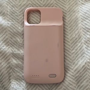 iPhone 11 Charging Case